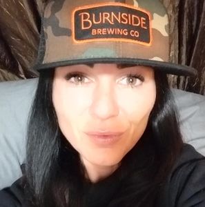 Meet your Posher, Liz